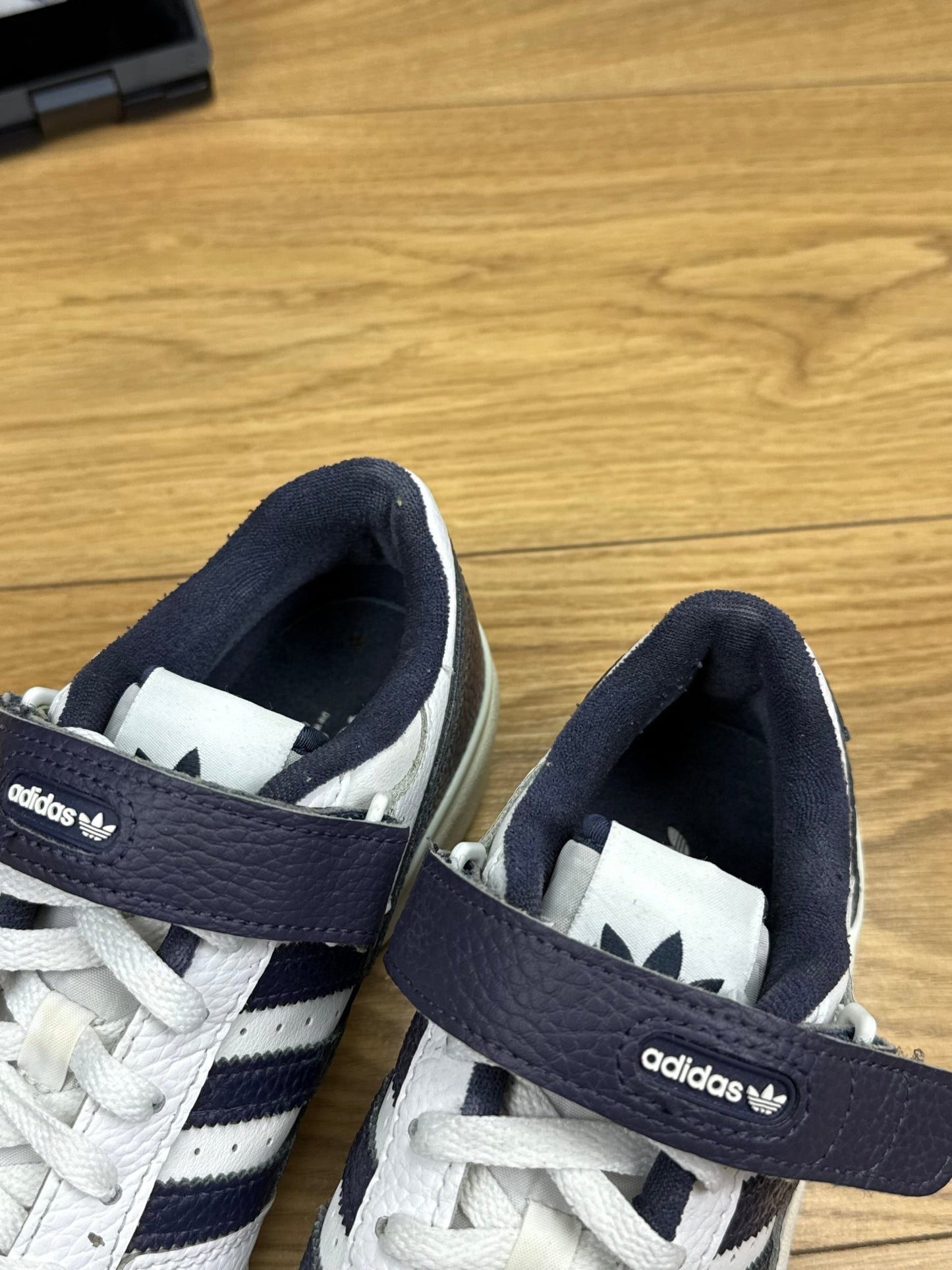 Adidas Forum Low (38.5)