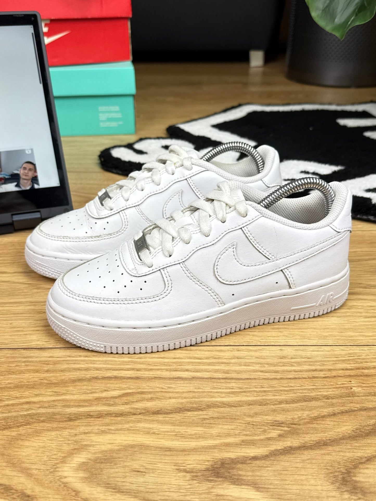 Nike Air Force 1 Low (36.5)