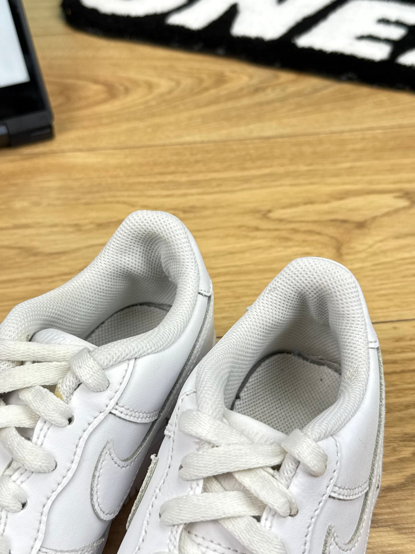 Nike Air Force 1 Low (36.5)
