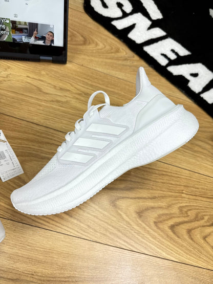 Adidas Ultraboost 5 (44.5)