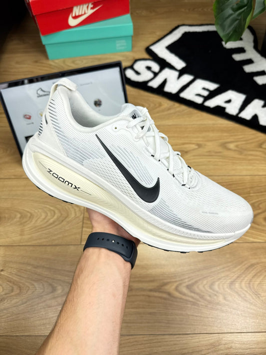 Nike Vomero 18 (47)