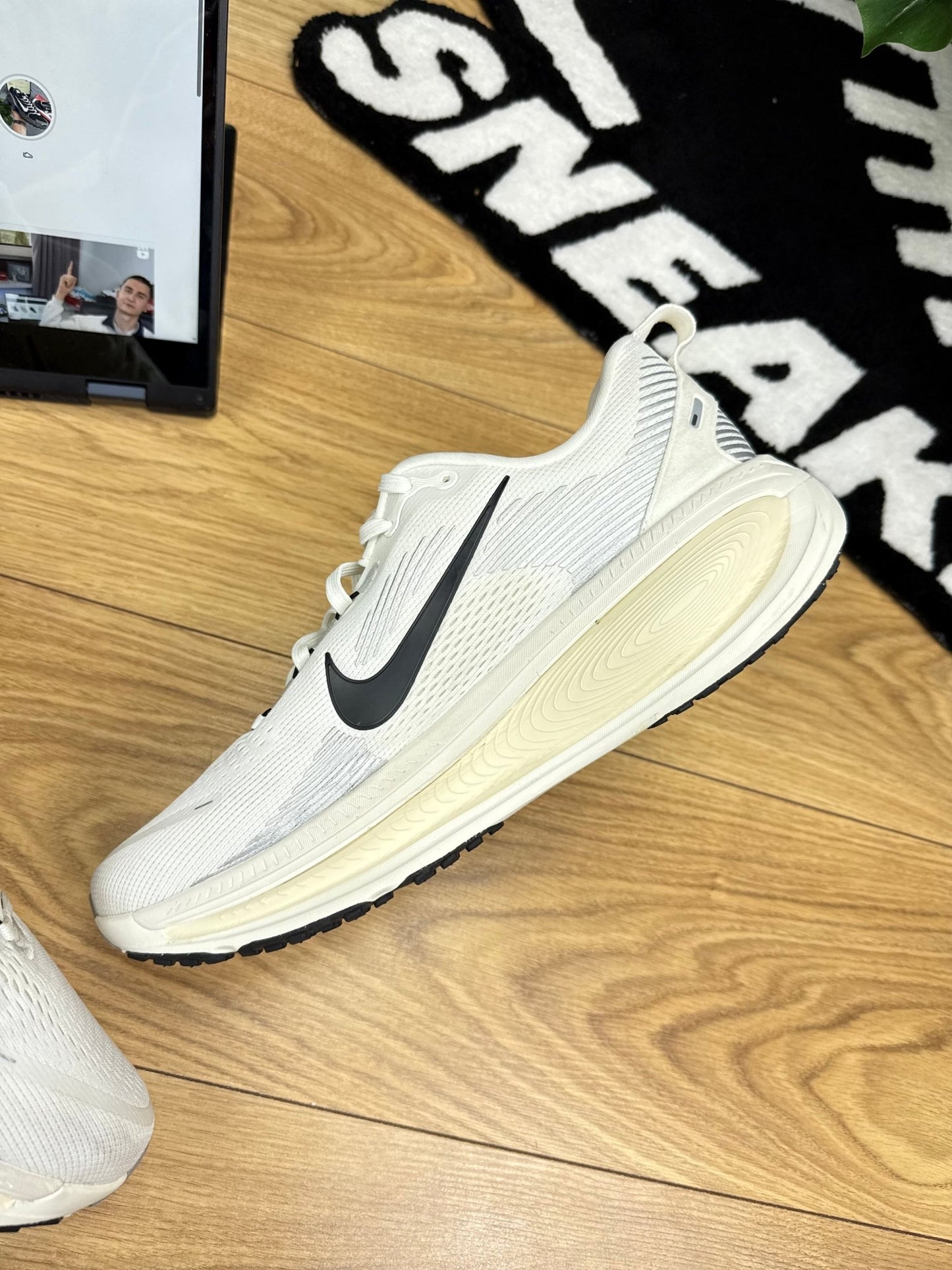 Nike Vomero 18 (47)