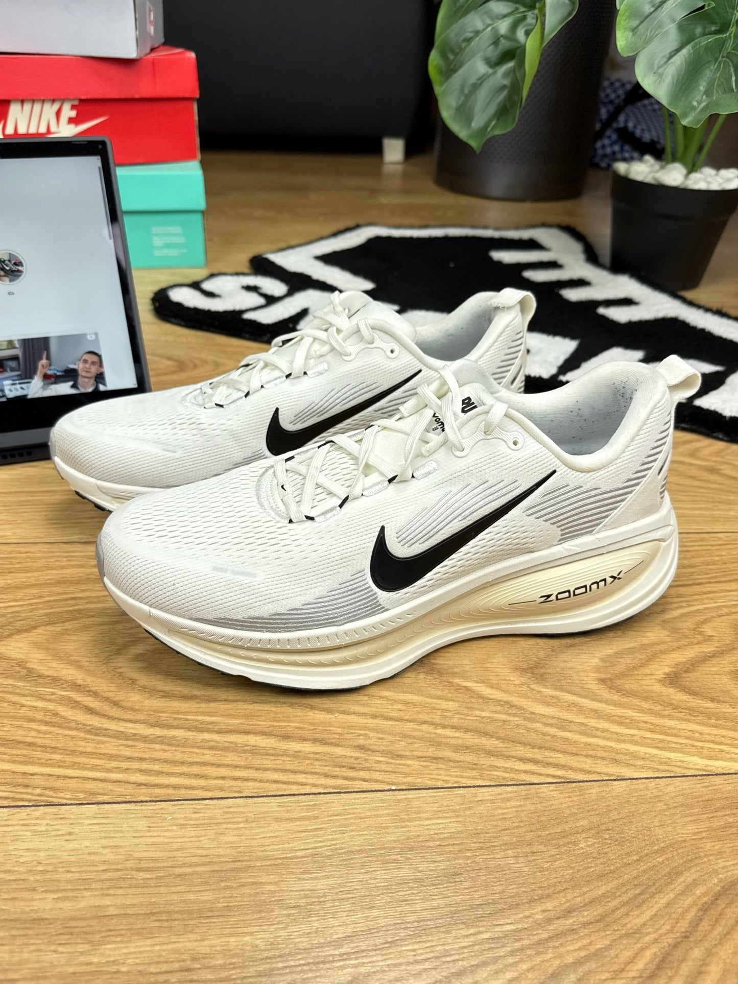 Nike Vomero 18 (47)