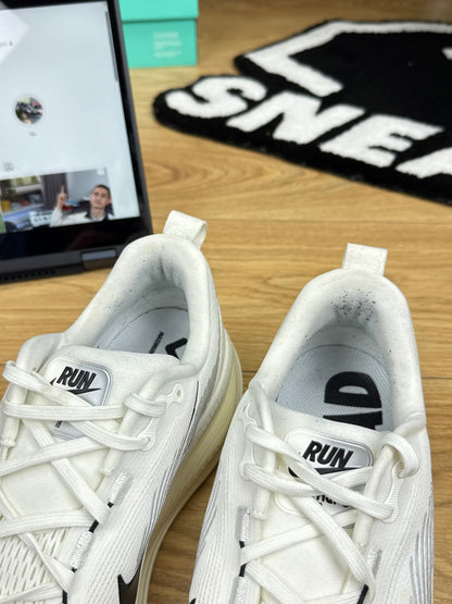Nike Vomero 18 (47)
