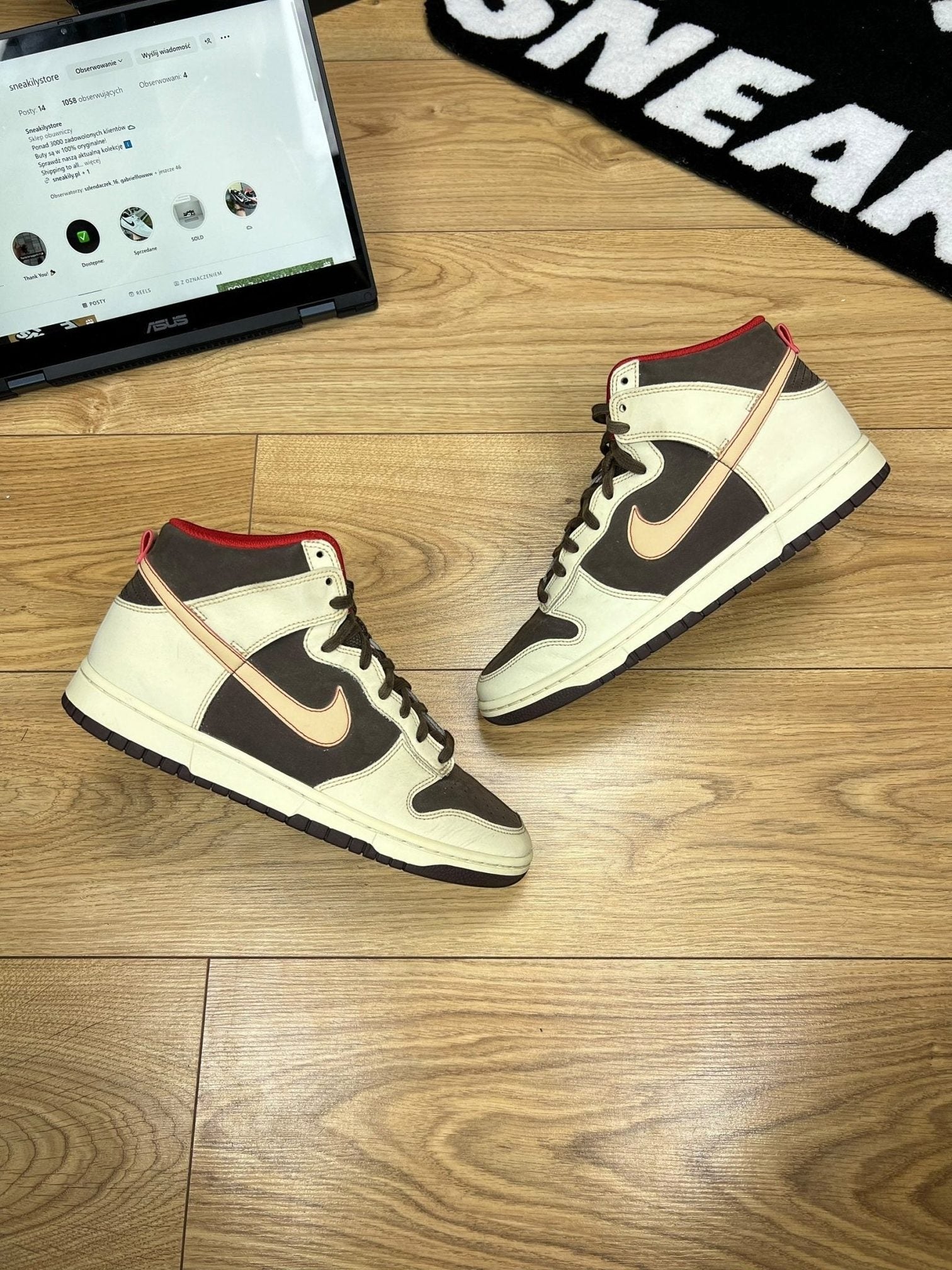Nike Dunk High Retro SE Baroque Brown — buty sportowe męskie w dobrym stanie rozmiar 43, widok z góry na zewnętrzną stronę butów