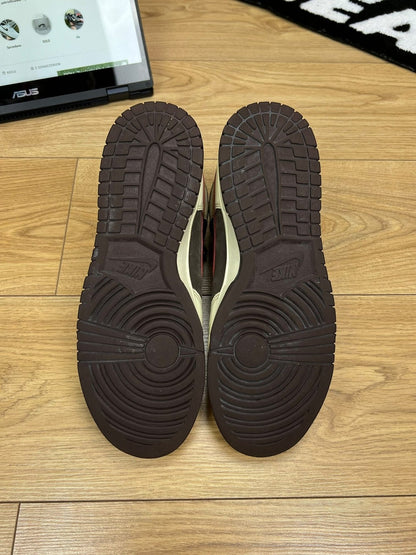 Nike Dunk High Retro SE Baroque Brown — buty sportowe męskie w dobrym stanie rozmiar 43, zapiętki butów
