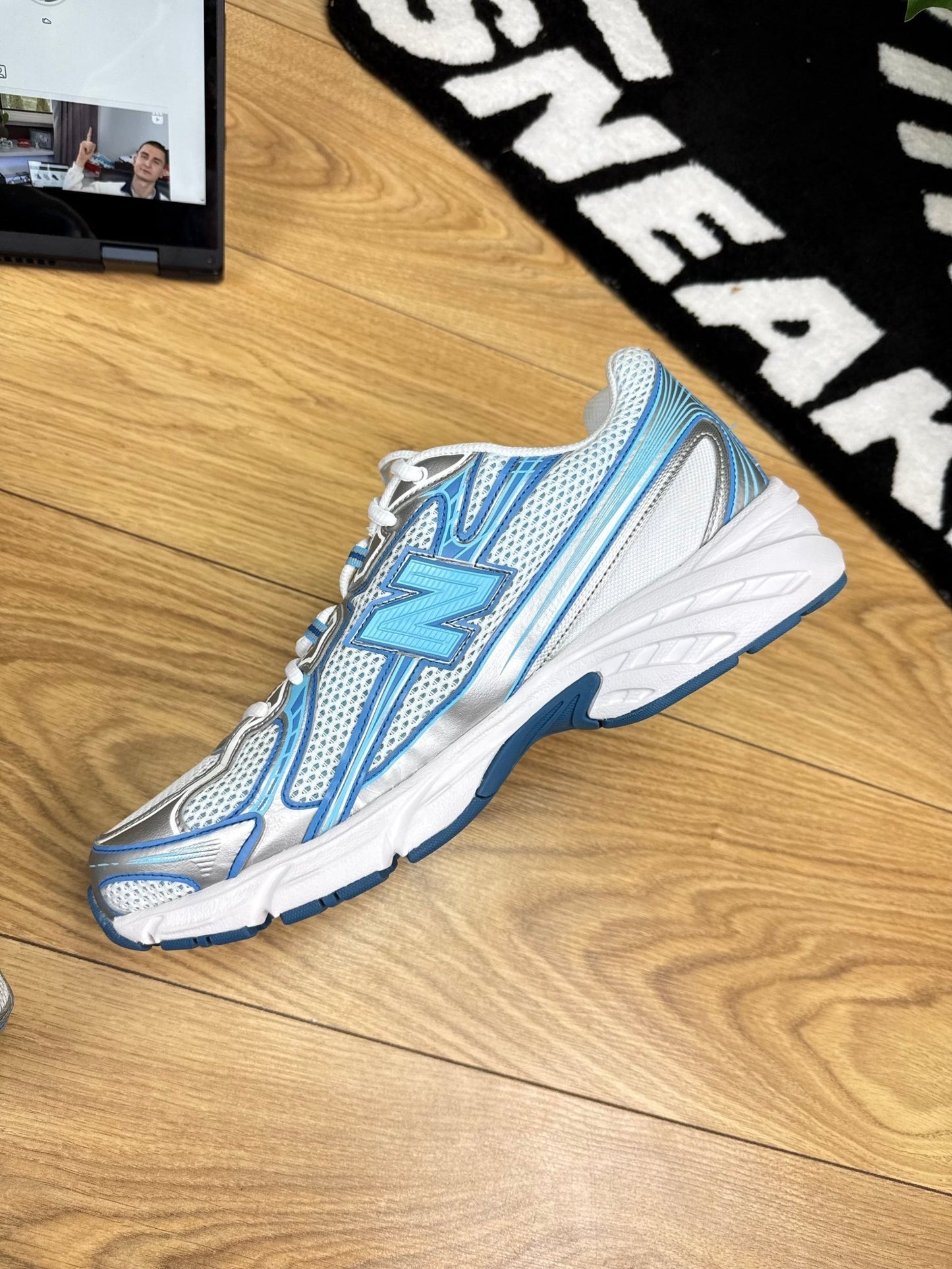 New Balance 740 (46.5)