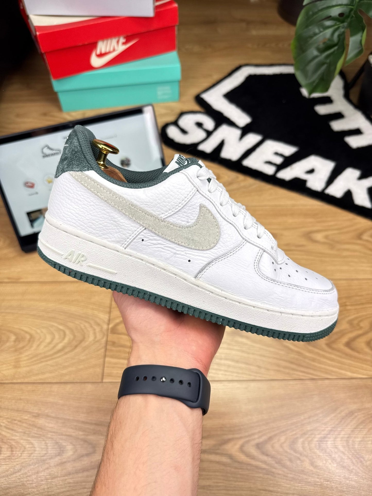 Nike Air Force 1 Low (40)