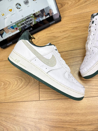 Nike Air Force 1 Low (40)