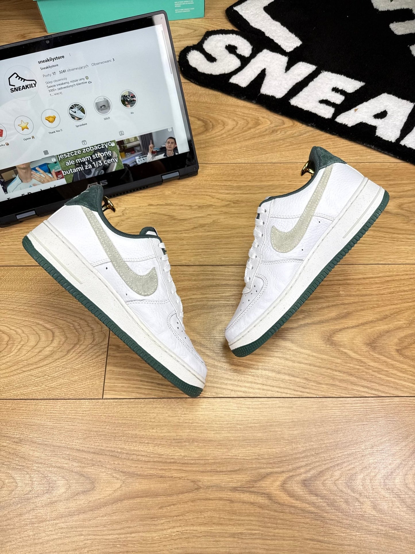 Nike Air Force 1 Low (40)