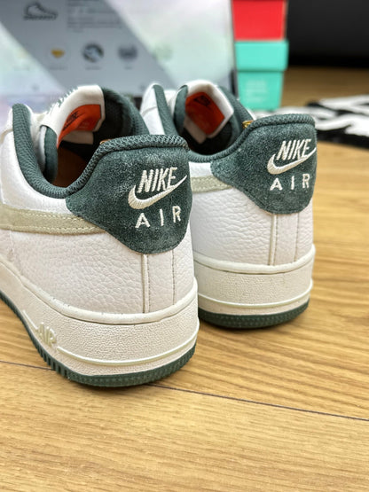 Nike Air Force 1 Low (40)