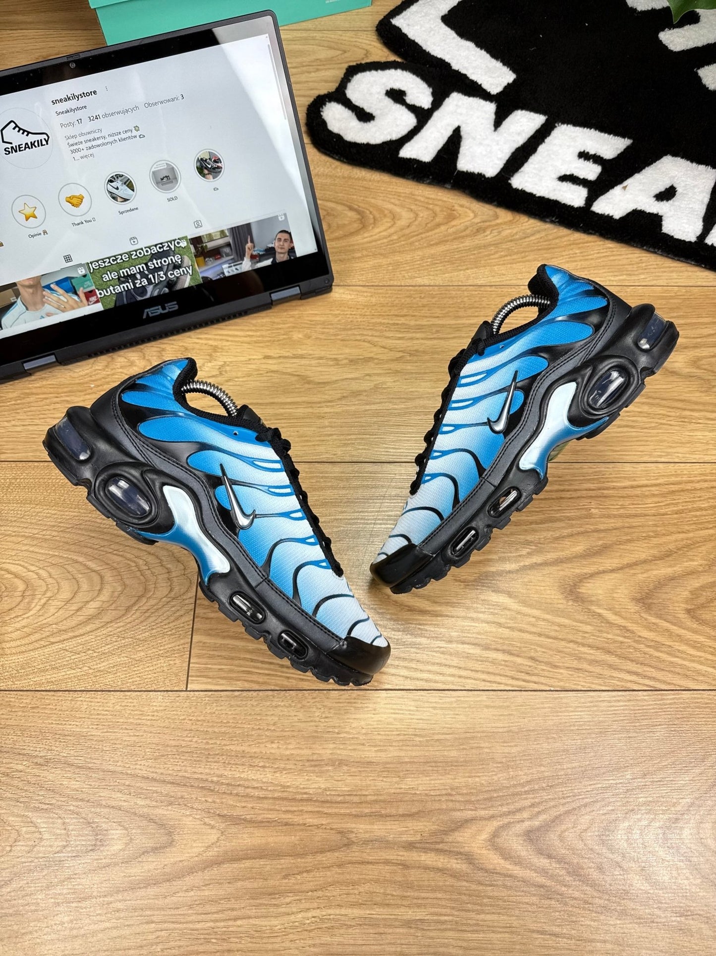 Nike Air Max Plus (41)