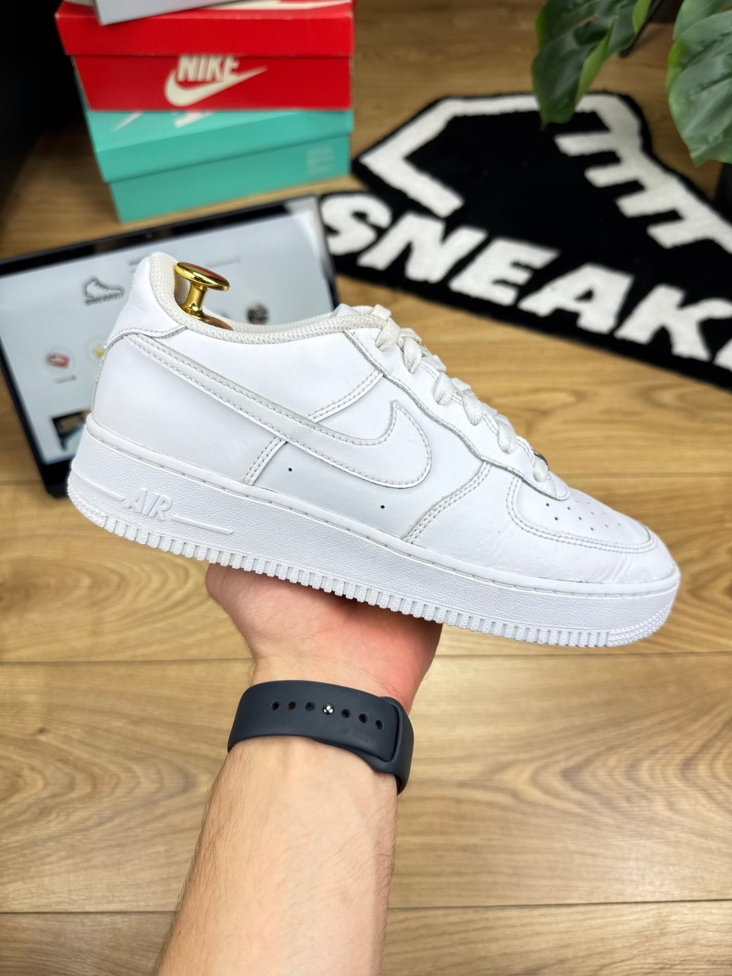 Nike Air Force 1 Low (40)