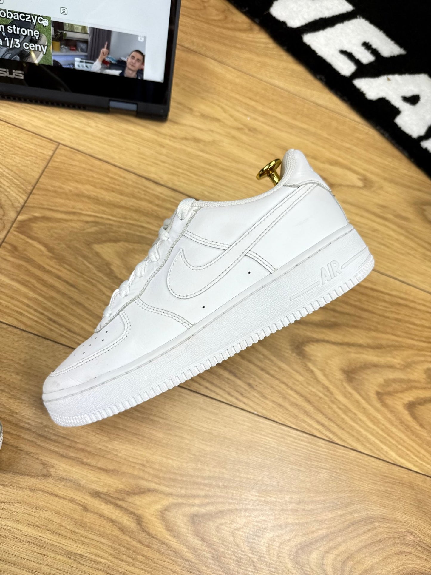 Nike Air Force 1 Low (40)