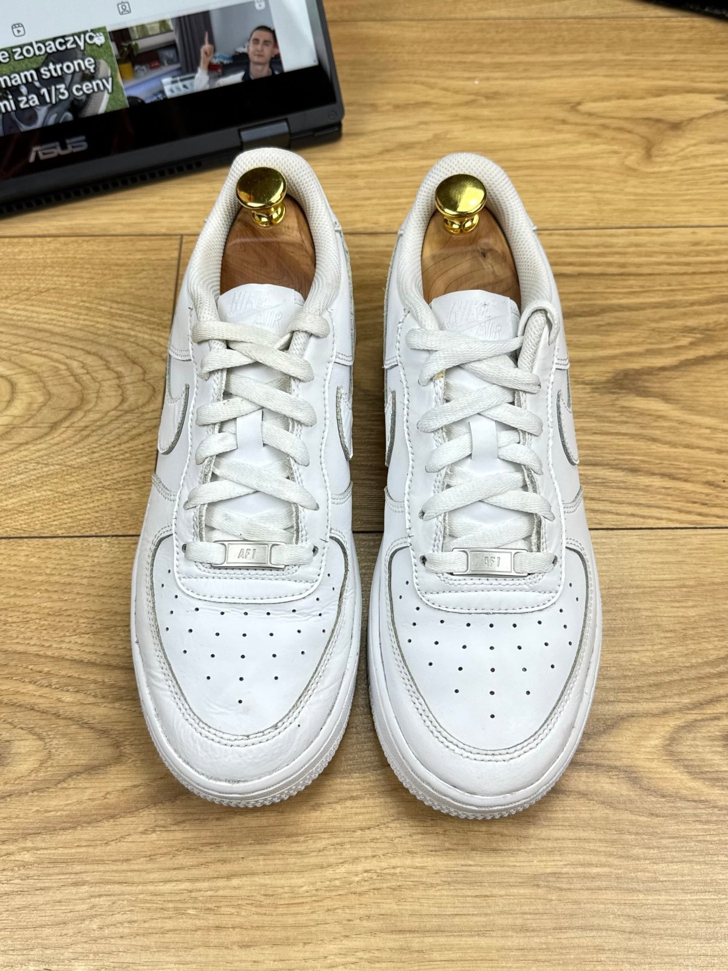 Nike Air Force 1 Low (40)