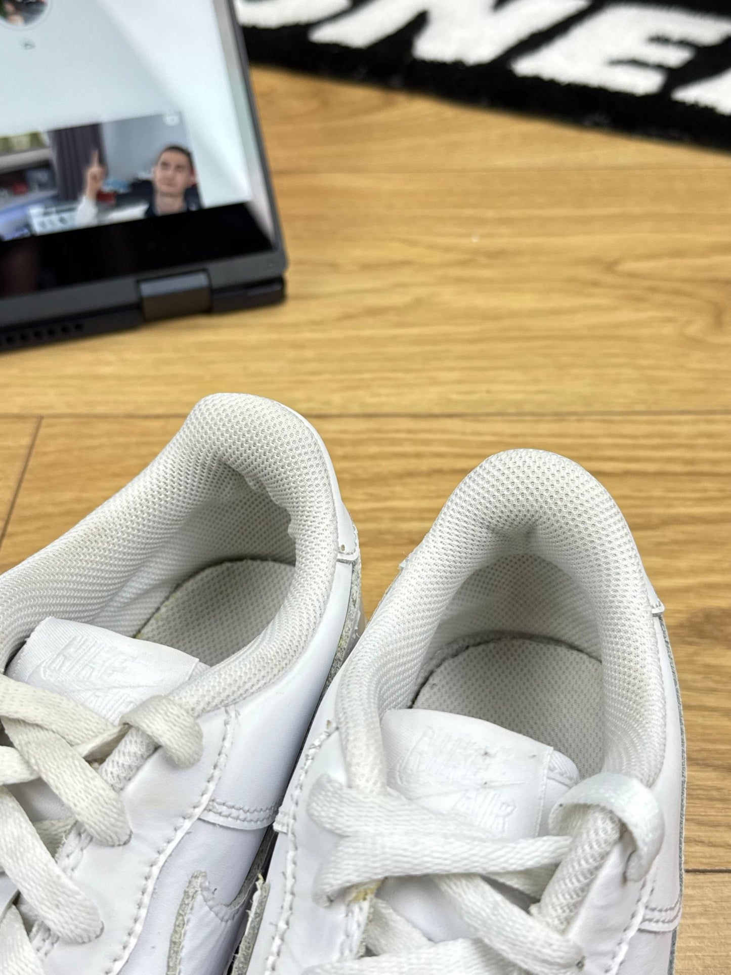 Nike Air Force 1 Low (40)