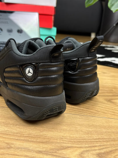 Nike Air Jordan Max Aura 6 (46)