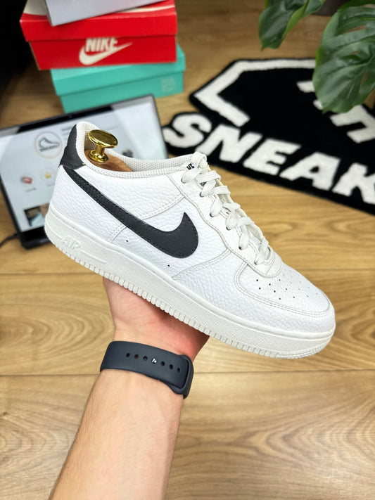 Nike Air Force 1 Low (37.5)