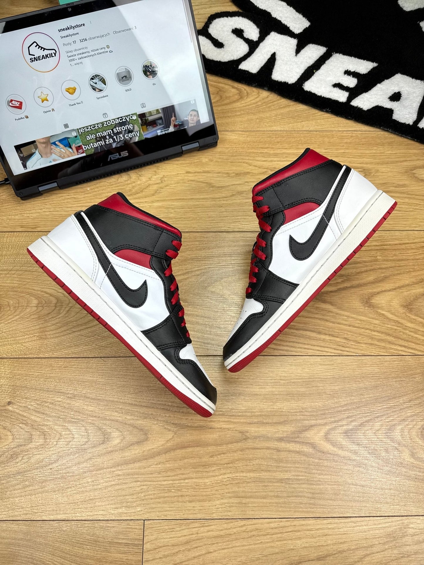 Nike Air Jordan 1 Mid (42)