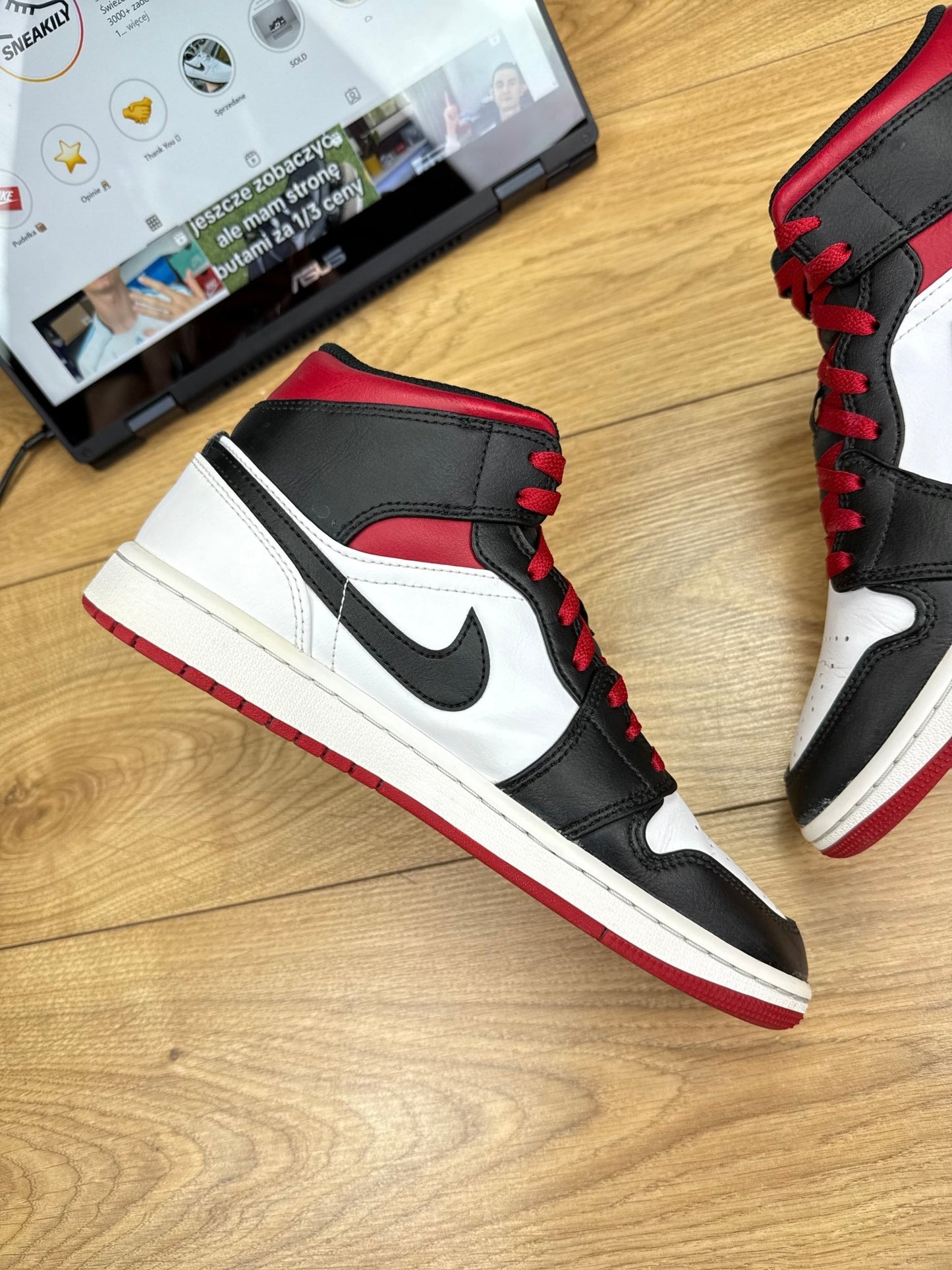 Nike Air Jordan 1 Mid (42)