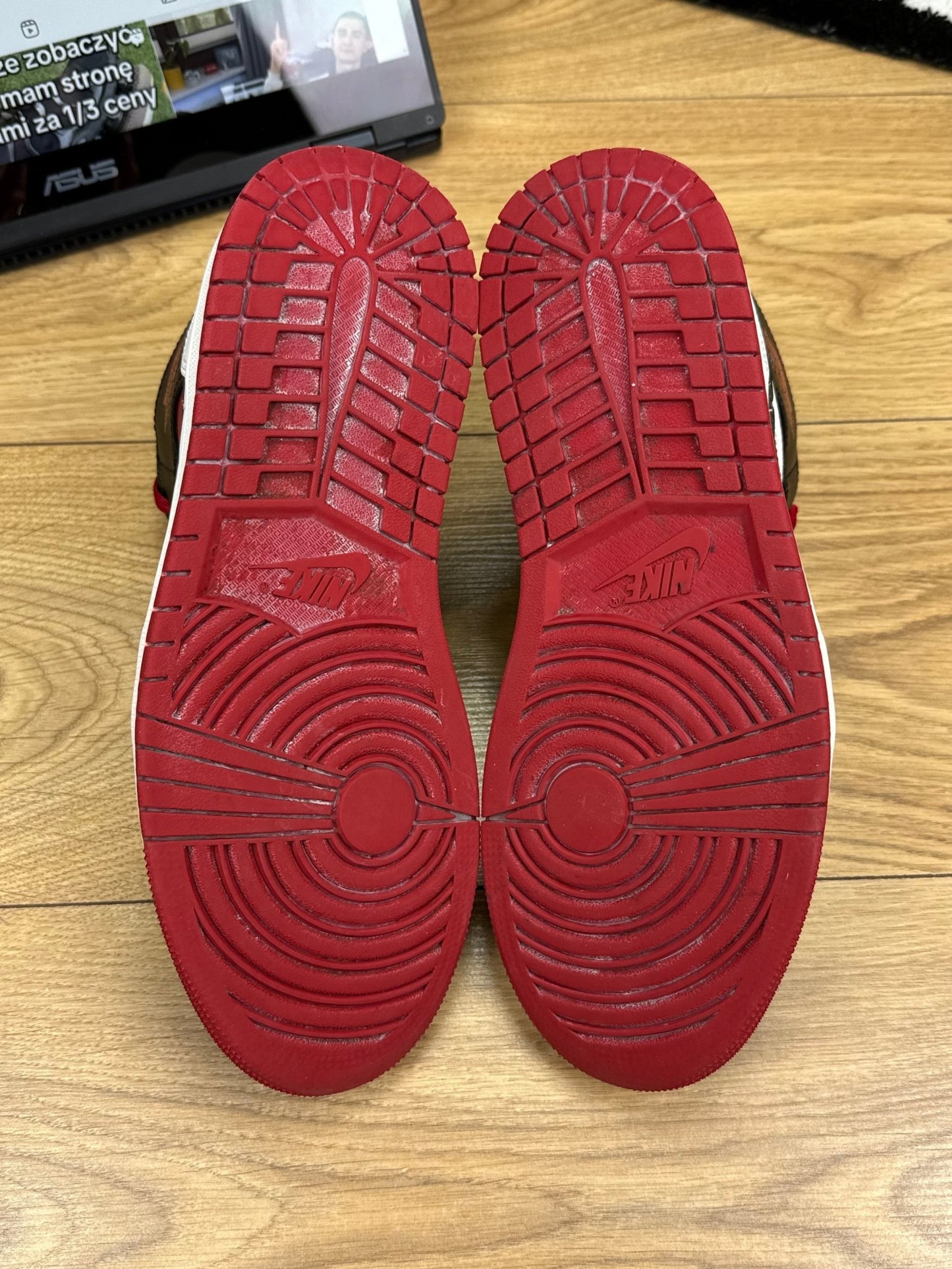 Nike Air Jordan 1 Mid (42)