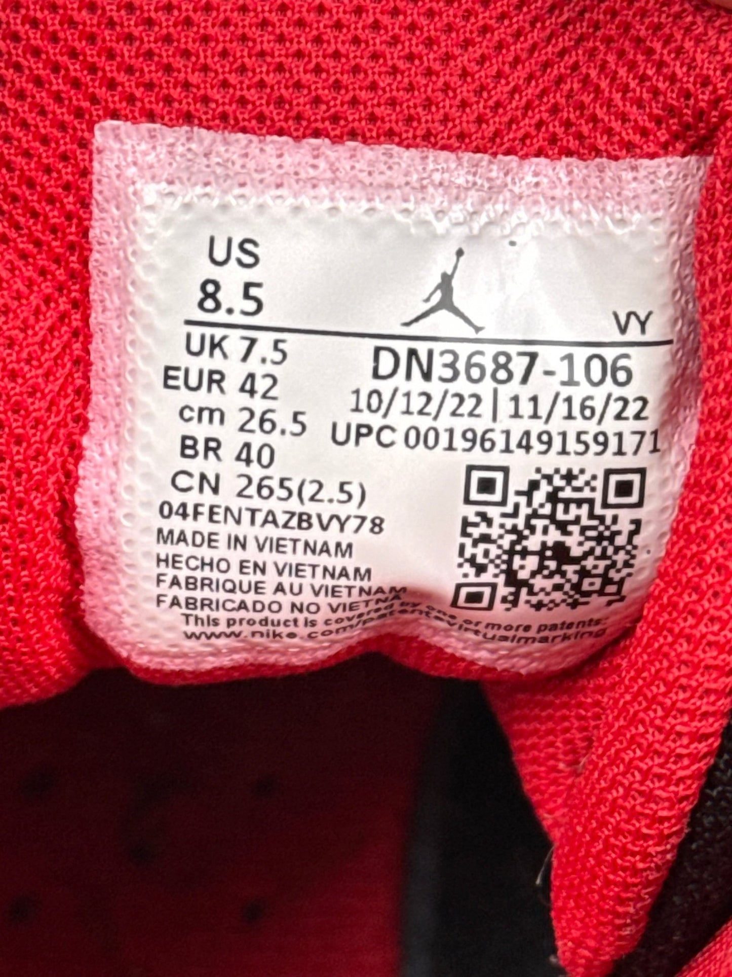 Nike Air Jordan Max Aura 4 (42)