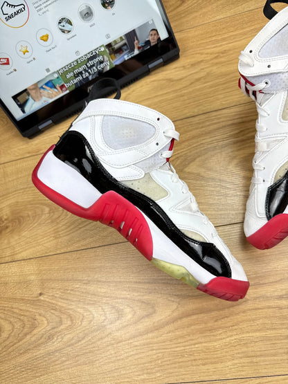 Nike Air Jordan Jumpman Two Trey (42.5)