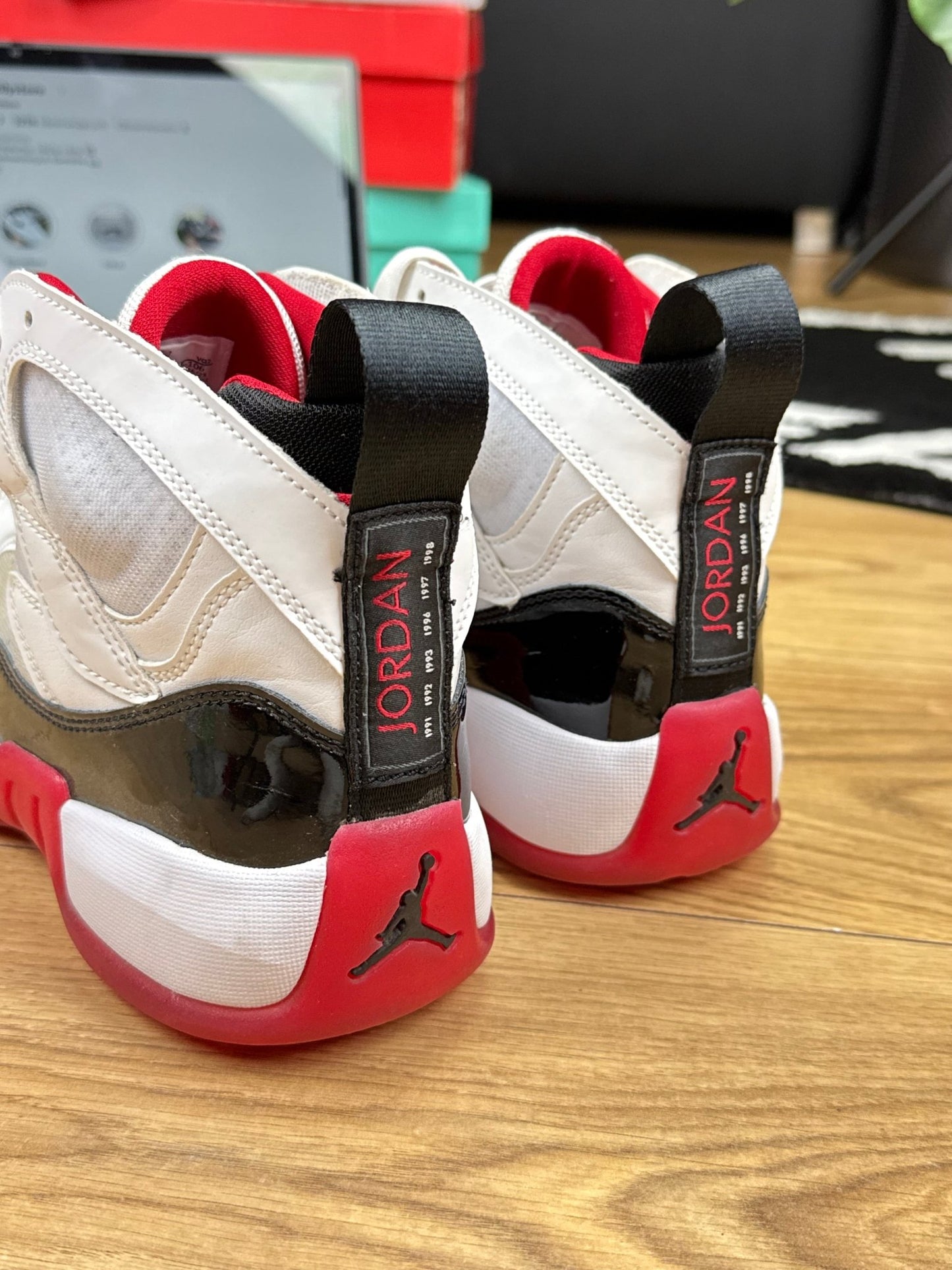 Nike Air Jordan Jumpman Two Trey (42.5)