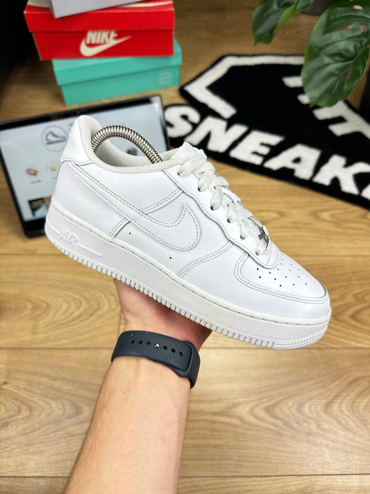 Nike Air Force 1 Low (38.5)