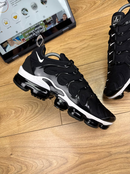 Nike Air Vapormax Plus (43)