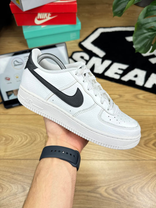 Nike Air Force 1 Low (37.5)