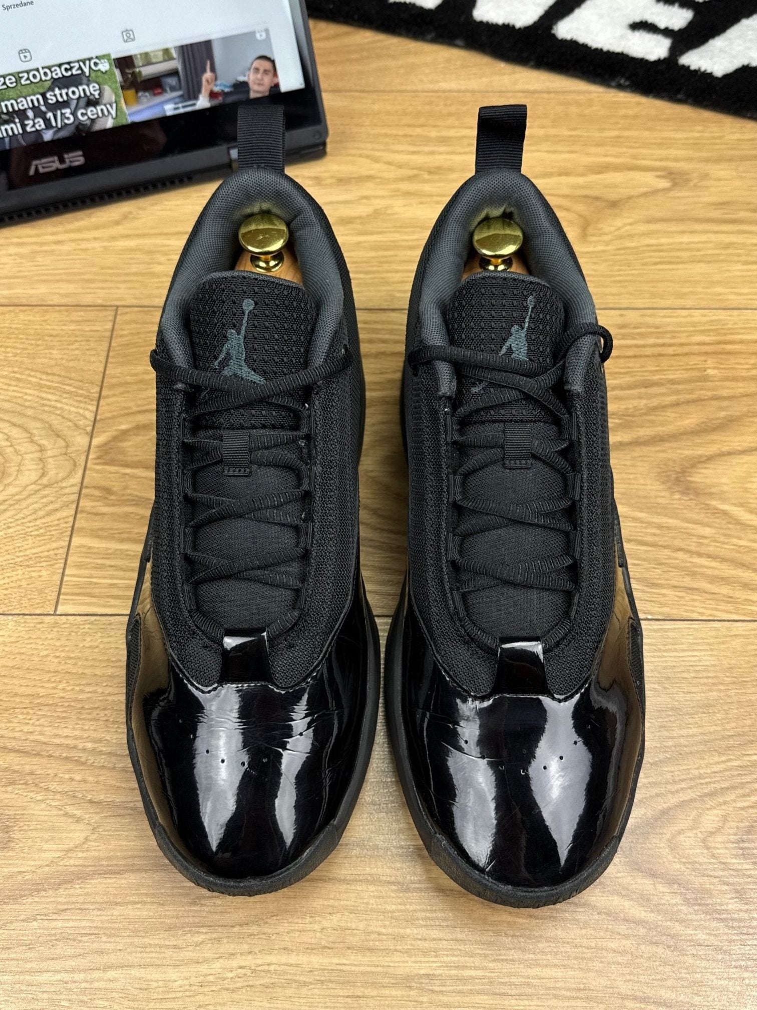 Jordan Max Aura 6 Black Anthracite — buty sportowe męskie w bardzo dobrym stanie rozmiar 44, widok z tyłu