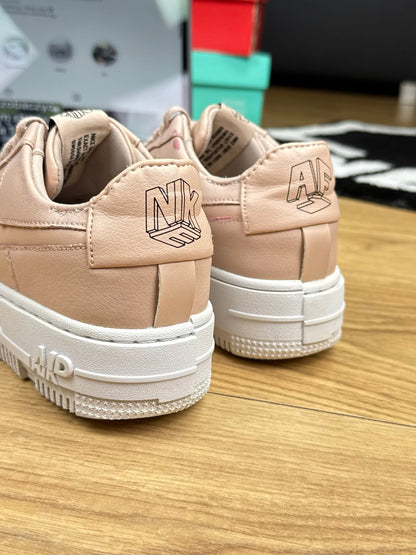 Nike Air Force 1 Pixel (36.5)