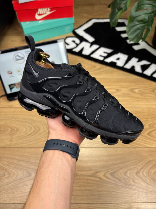 Nike Air Vapormax Plus (41)