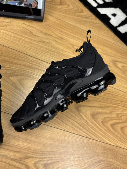 Nike Air Vapormax Plus (41)
