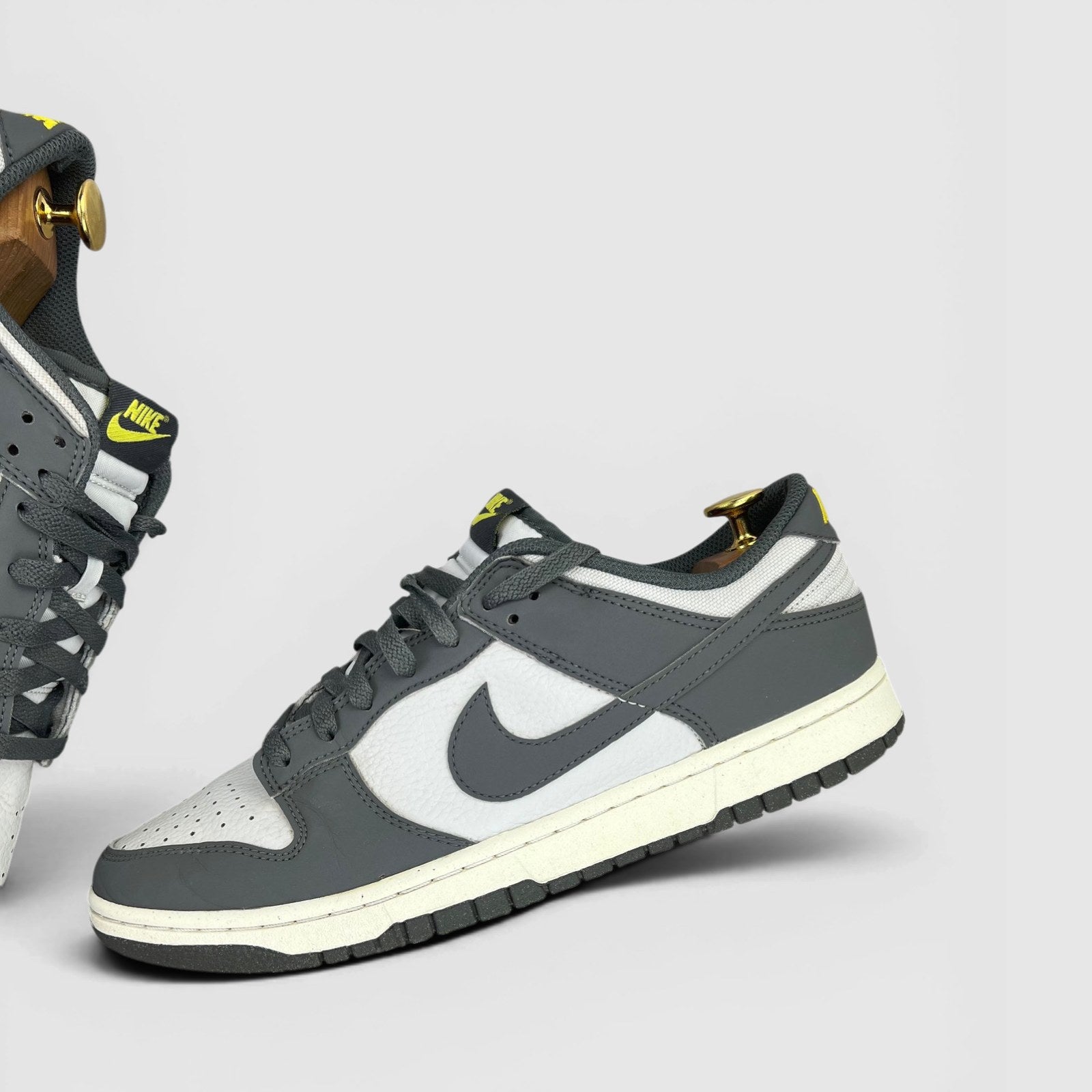 Nike Dunk Low — buty sportowe męskie w bardzo dobrym stanie rozmiar 45, zewnętrzny panel lewego buta