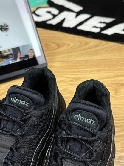 Nike Air Max 95 (44)