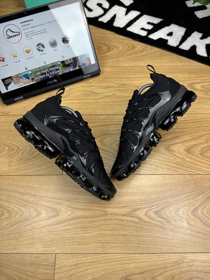 Nike Air Vapormax Plus (42.5)