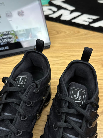 Nike Air Vapormax Plus (42.5)