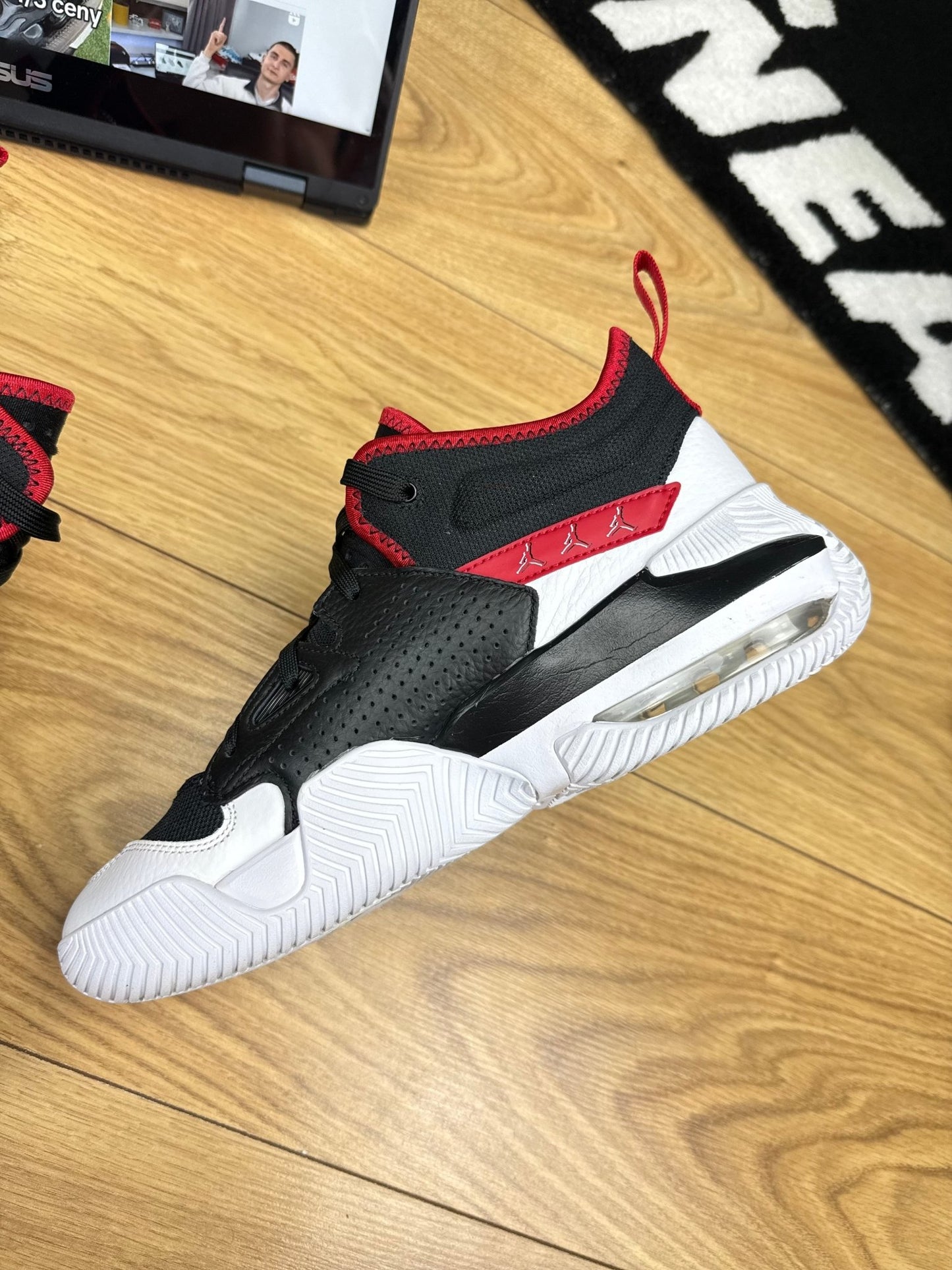 Nike Air Jordan Stay Loyal 2 (42)