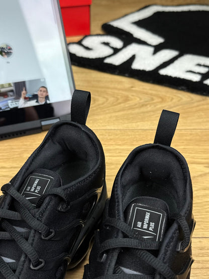 Nike Air Vapormax Plus (41)
