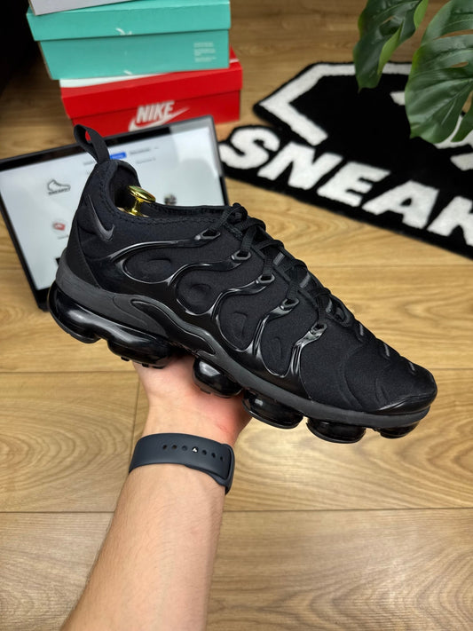 Nike Air Vapormax Plus (44.5)