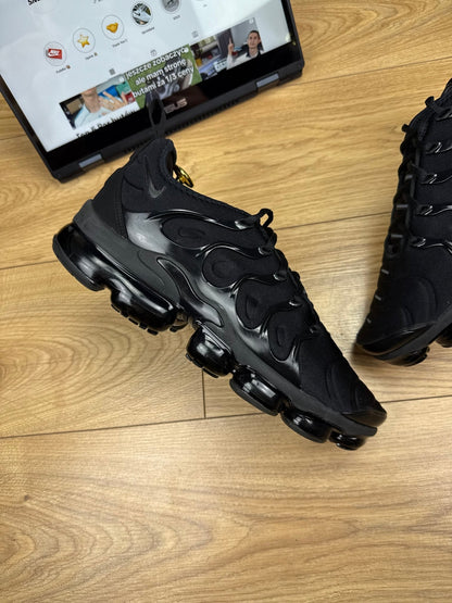 Nike Air Vapormax Plus (44.5)