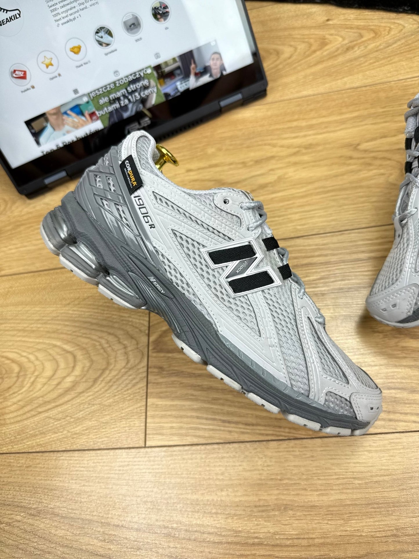 New Balance 1906 (42)