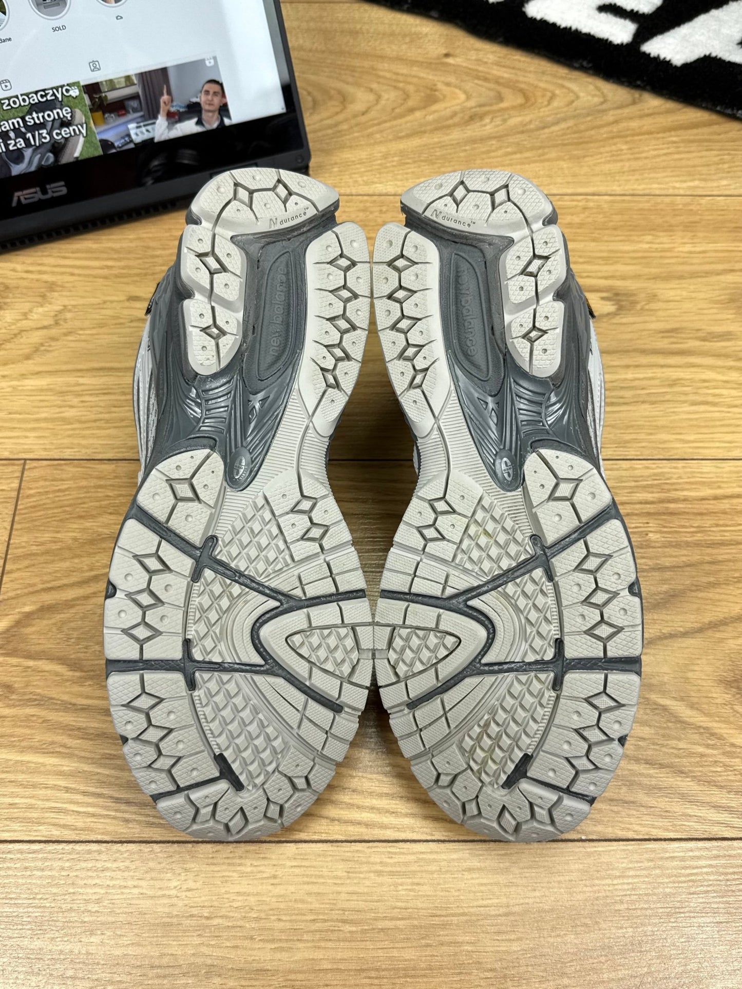 New Balance 1906 (42)