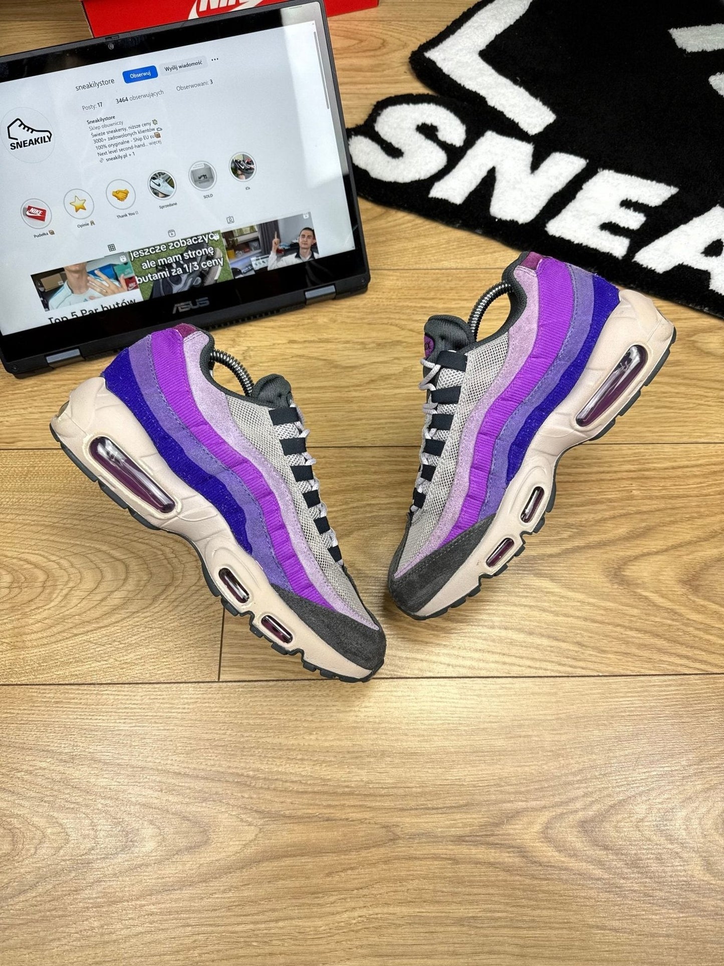 Nike Air Max 95 Safari / Viotech — buty sportowe męskie w bardzo dobrym stanie rozmiar 40, widok z góry na wewnętrzną stronę butów