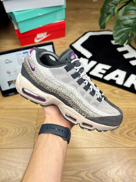 Nike Air Max 95 (40)
