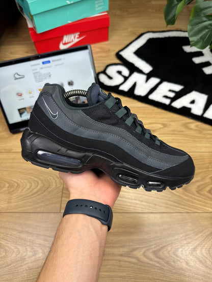 Nike Air Max 95 (42.5)