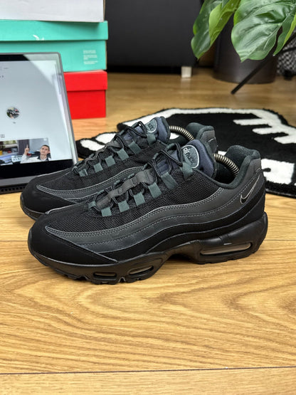 Nike Air Max 95 (42.5)