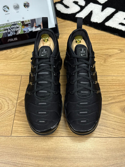 Nike Air Vapormax Plus (42.5)
